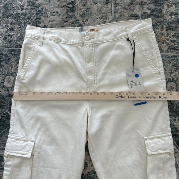 Levi's Loose Cargo Utility Jeans in Ecru Cream - Picture 6 of 8